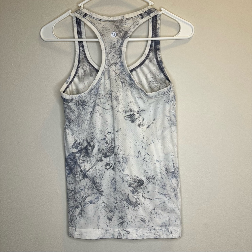 Lululemon Swiftly Tech Racerback Tank, Patterned gray Size 2